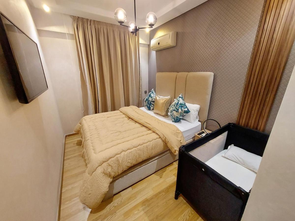 Modern Apartment Opposite The Hassan2 Mosque, Very Well Equipped And Stylish, 85 M2 With Gym And Direct Sea View With Underground Garage , Prohibits Unmarried Couples Of Arab Origin 카사블랑카 외부 사진