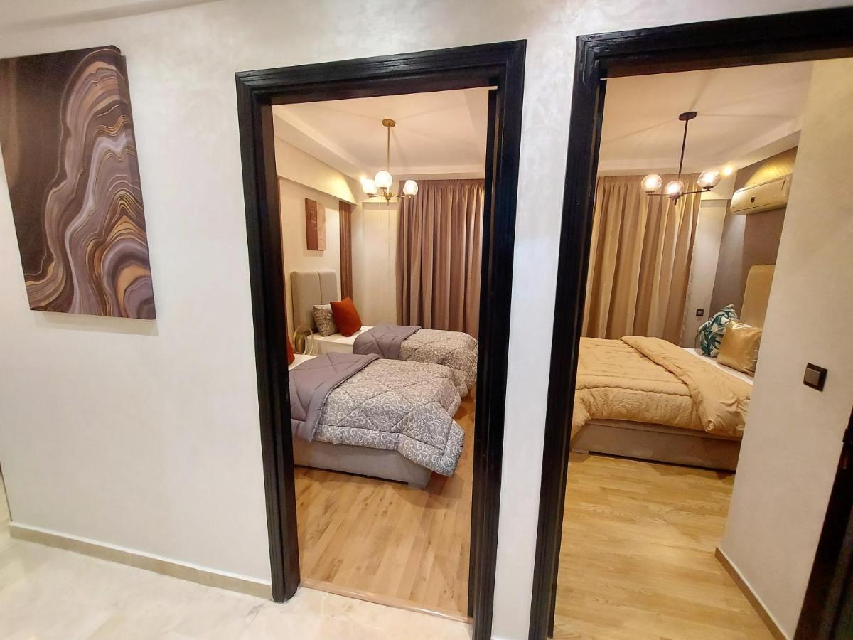 Modern Apartment Opposite The Hassan2 Mosque, Very Well Equipped And Stylish, 85 M2 With Gym And Direct Sea View With Underground Garage , Prohibits Unmarried Couples Of Arab Origin 카사블랑카 외부 사진