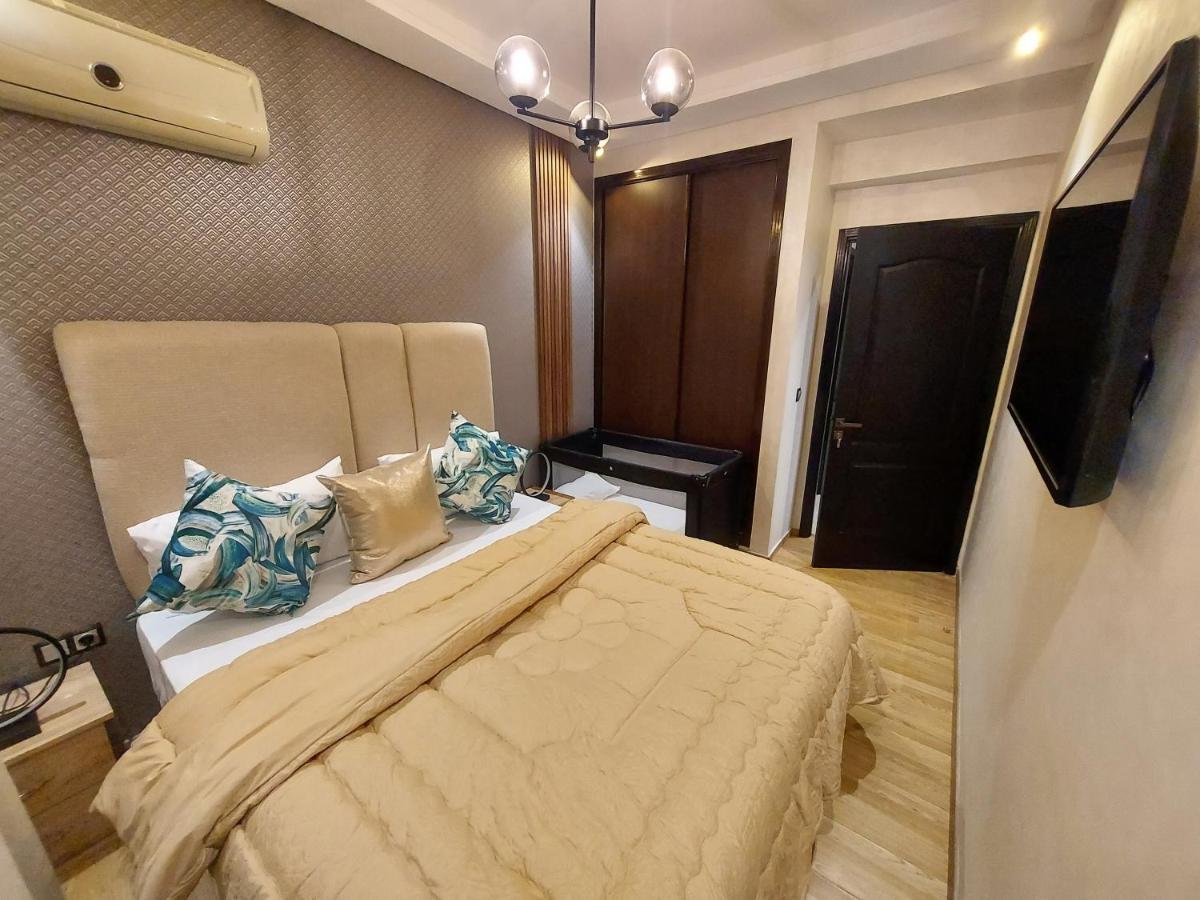 Modern Apartment Opposite The Hassan2 Mosque, Very Well Equipped And Stylish, 85 M2 With Gym And Direct Sea View With Underground Garage , Prohibits Unmarried Couples Of Arab Origin 카사블랑카 외부 사진