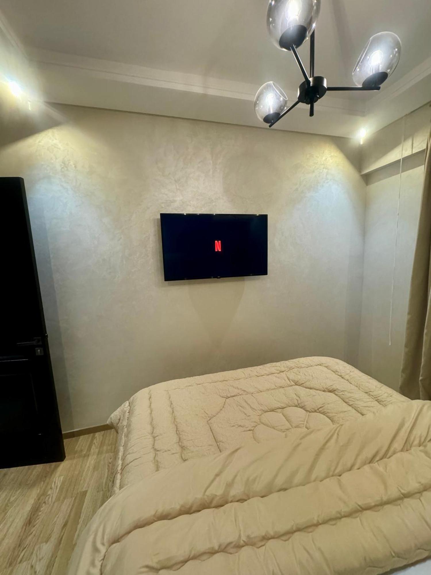 Modern Apartment Opposite The Hassan2 Mosque, Very Well Equipped And Stylish, 85 M2 With Gym And Direct Sea View With Underground Garage , Prohibits Unmarried Couples Of Arab Origin 카사블랑카 외부 사진