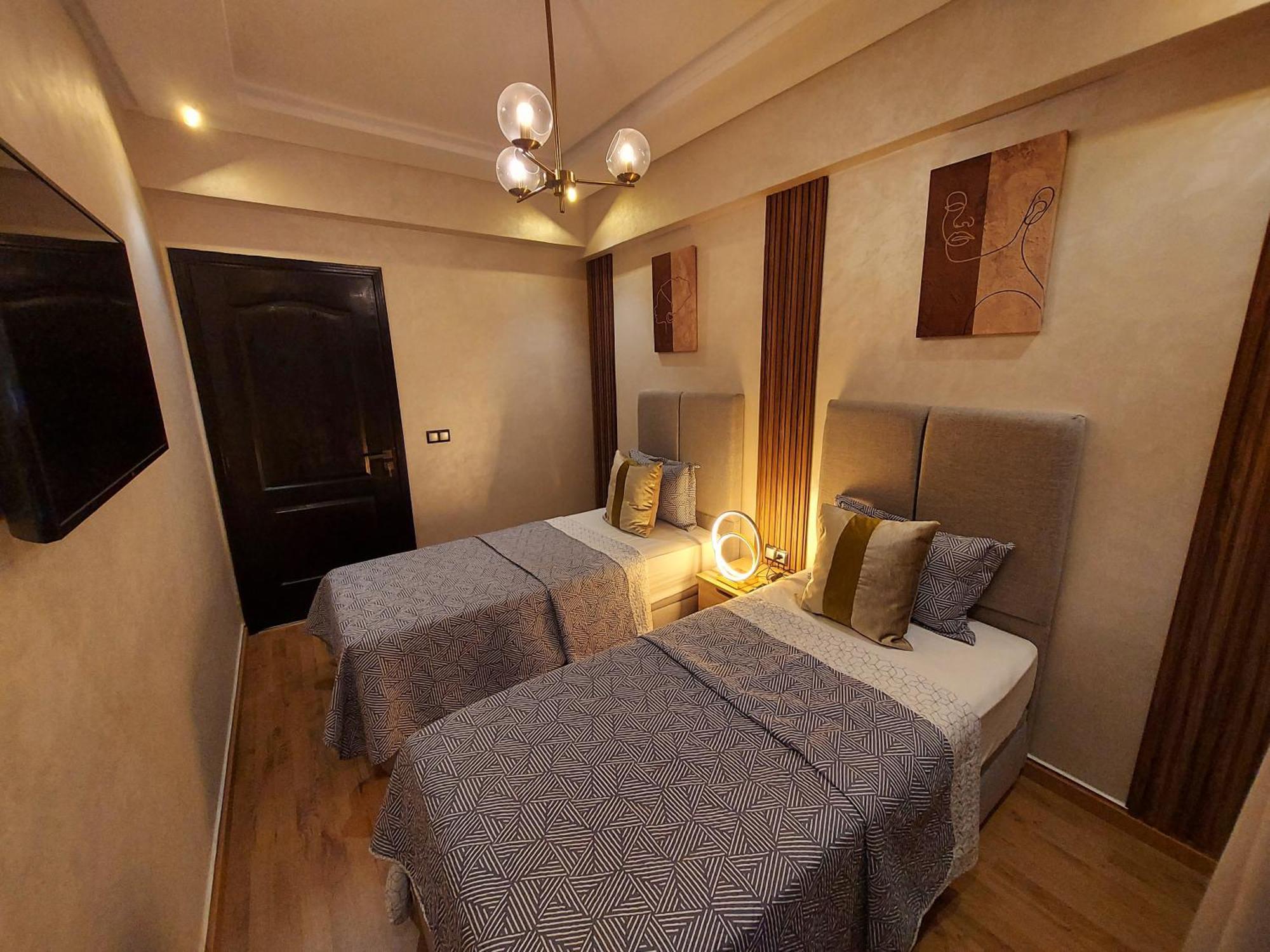 Modern Apartment Opposite The Hassan2 Mosque, Very Well Equipped And Stylish, 85 M2 With Gym And Direct Sea View With Underground Garage , Prohibits Unmarried Couples Of Arab Origin 카사블랑카 외부 사진